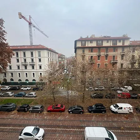 La Regina Delle Locazioni Appena Fuori Dalla Metro Porta Romana Milano